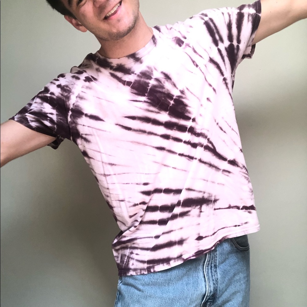 tie die t shirt